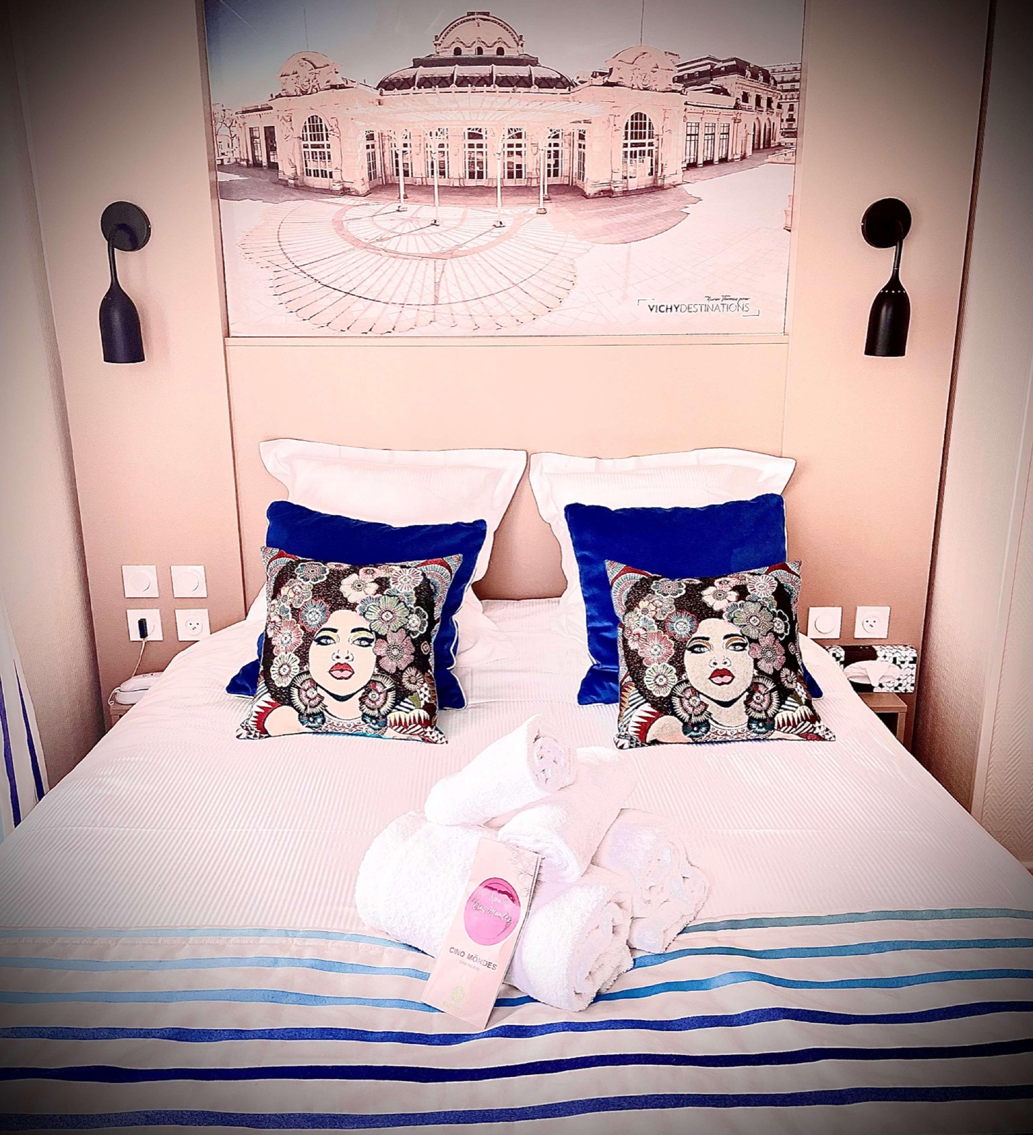 Kyriad Restaurant Centre Hotel