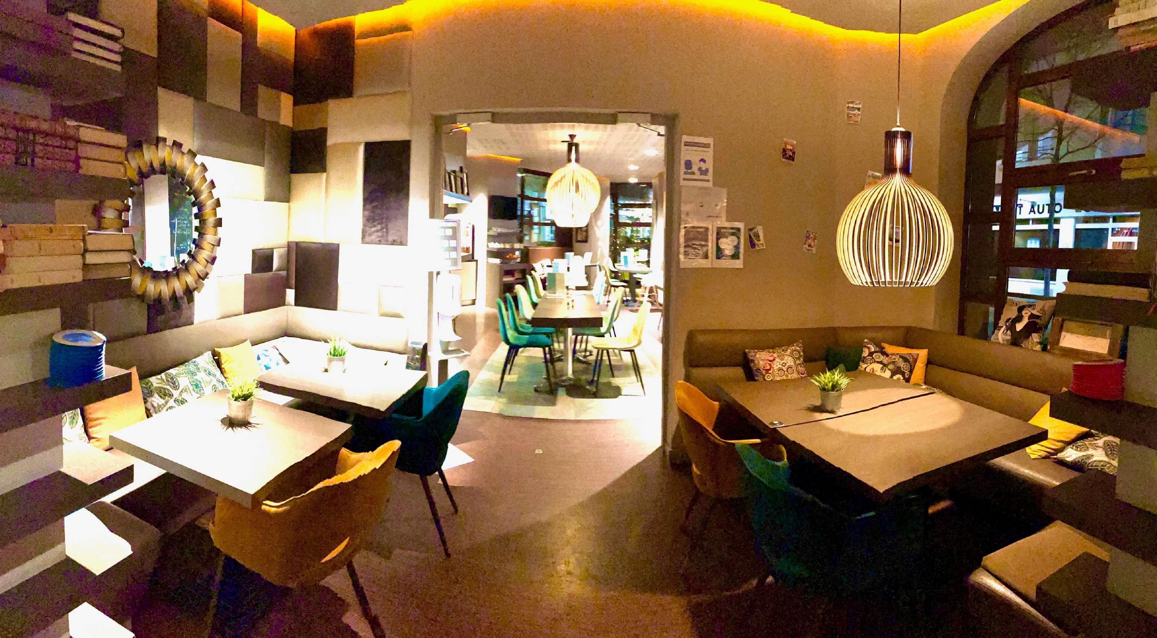 Kyriad Restaurant Centre Hotel