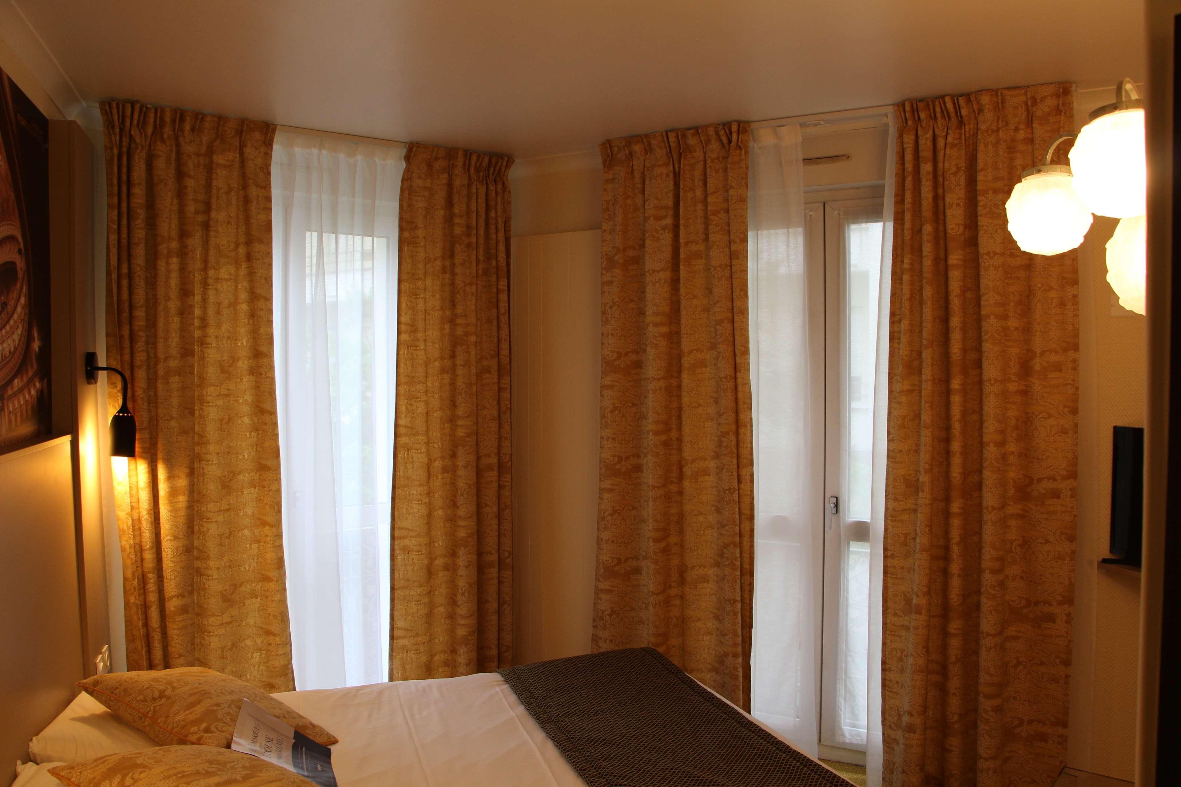Kyriad Restaurant Centre Hotel 3*